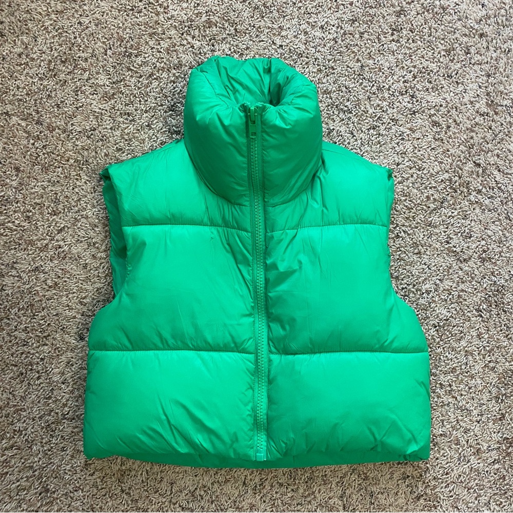 Green Cropped Puffer Vest